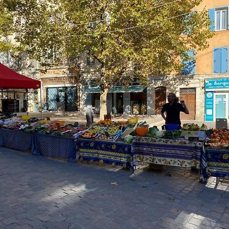 Akropole De Caroline, Central, Lumineux, Calme, Free Parking, Lift, 3 Beds Draguignan Zewnętrze zdjęcie