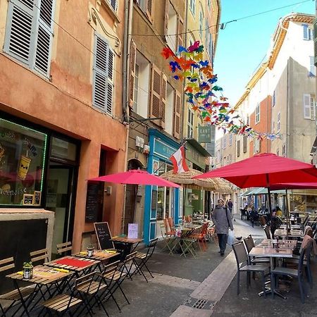 Akropole De Caroline, Central, Lumineux, Calme, Free Parking, Lift, 3 Beds Draguignan Zewnętrze zdjęcie